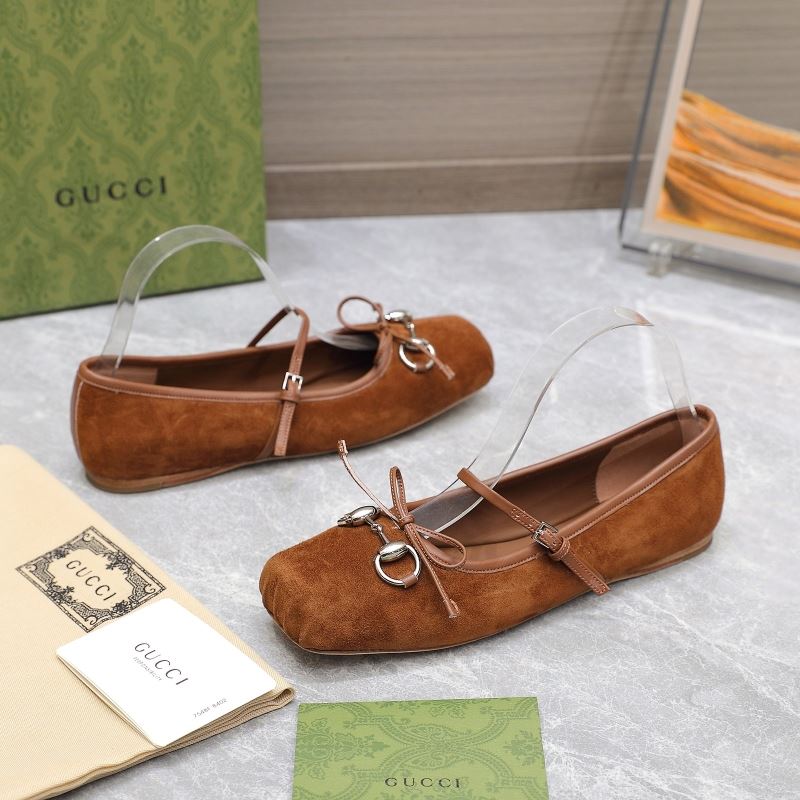 Gucci Flat Shoes